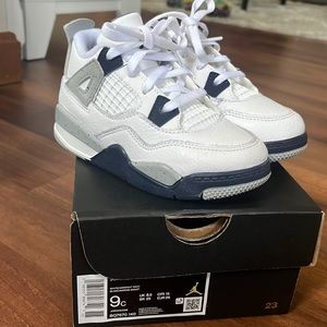 Previously worn toddler Jordan 4 retro white/navy